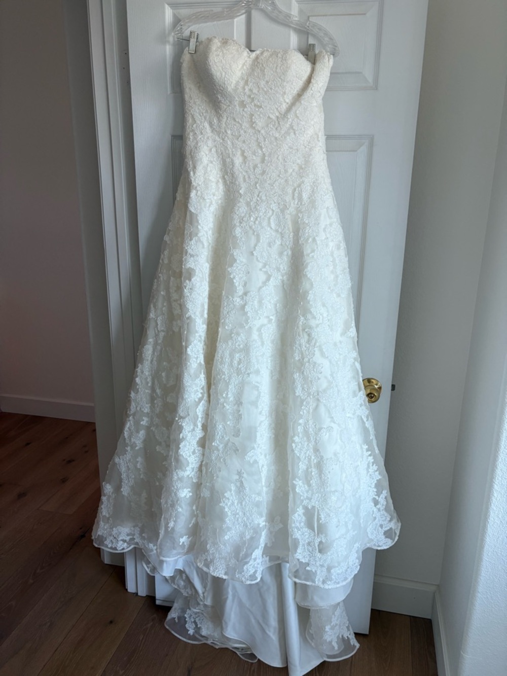 Essense of Australia D1520 Strapless Sweetheart Lace Wedding Dress Size 12